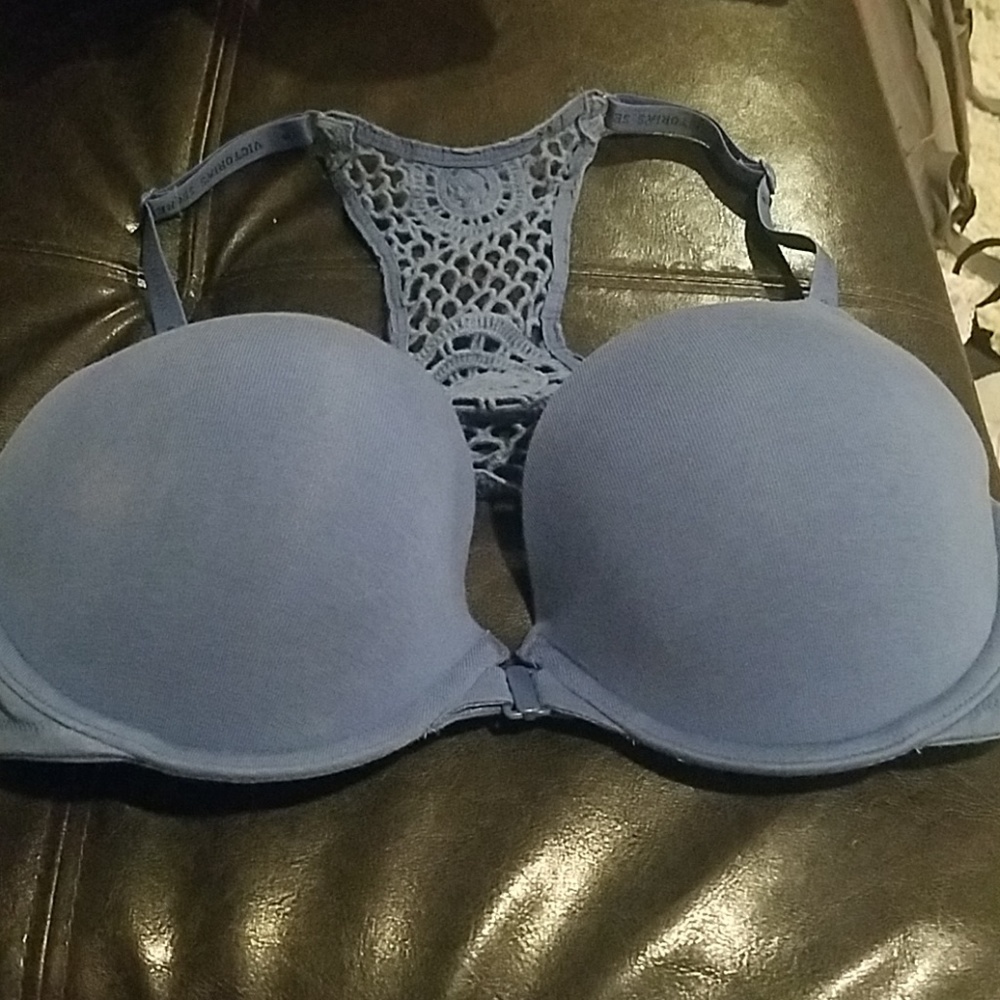 Victorias secret front push up close bra
